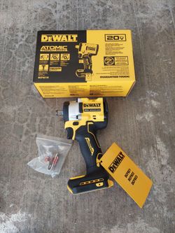 New Dewalt ATOMIC 1/2" Impact Wrench 20V Tool Only.