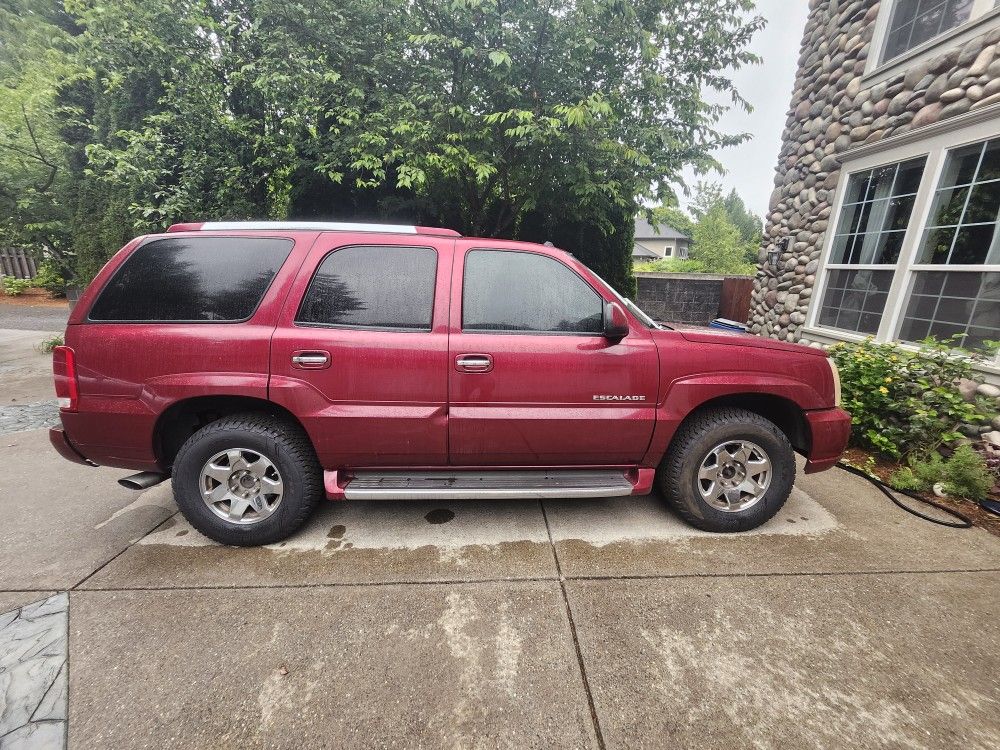 2004 Cadillac Escalade