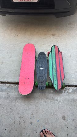 3 skateboards