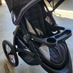 Graco jogging stroller black