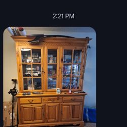 Broyhill Hutch Made In USA Mint Condition