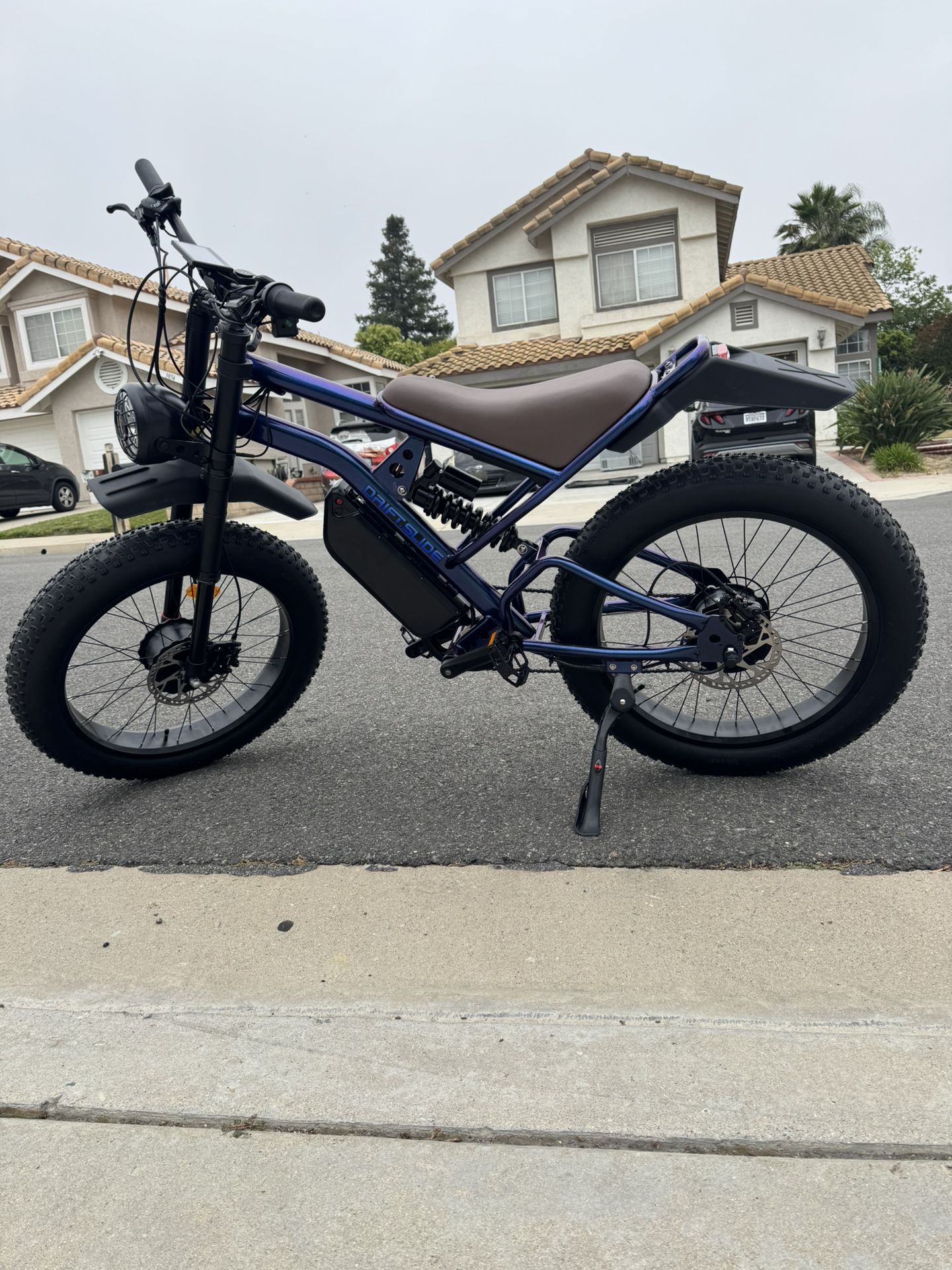 Dual-motor high-speed electric bicycle