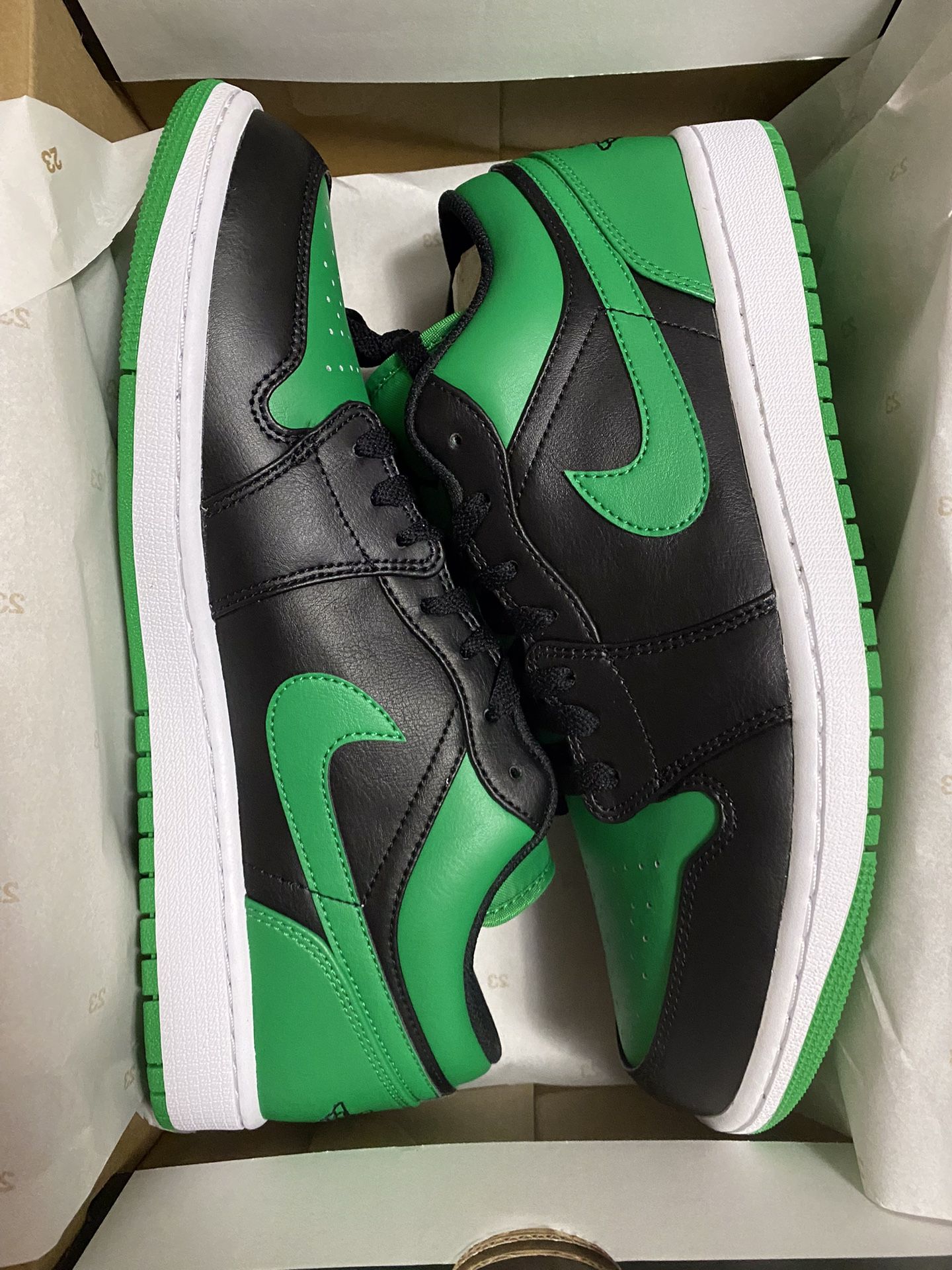 DS JORDAN 1 LOW SIZE 11