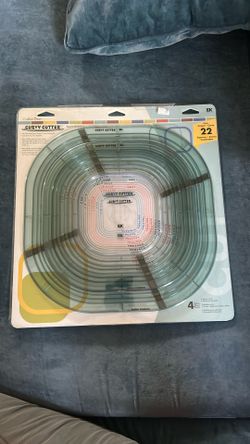 Cutter Bee Curvy Cutter