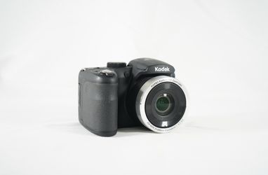 Kodak Pixp20 AZ252 long Zoom 16mp ccd camera
