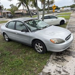 2001 Ford Taurus 