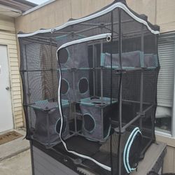 Cute Outdoor Catio 