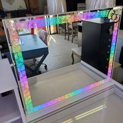 New In Box LED RGB hello Kitty Mirror