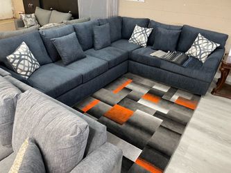 BLUE SECTIONAL