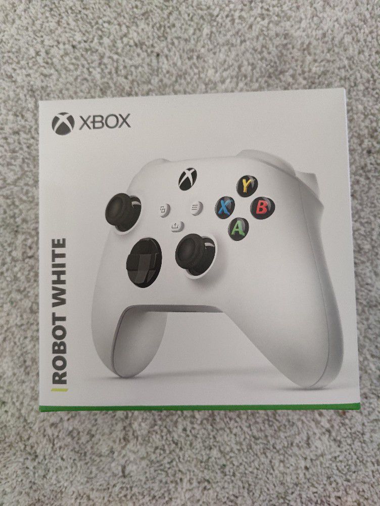 New Xbox Controller Ghost White
