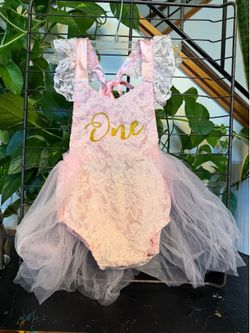 Baby Girl 1st Birthday outfit- Lace Tulle