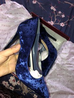 Size 8 Blue Velvet Heels