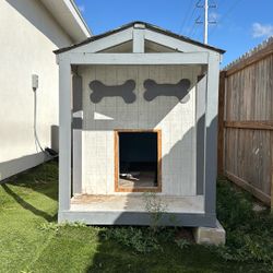 8’ X 4’ By 5’ Tall Dog House Pick Up Only 