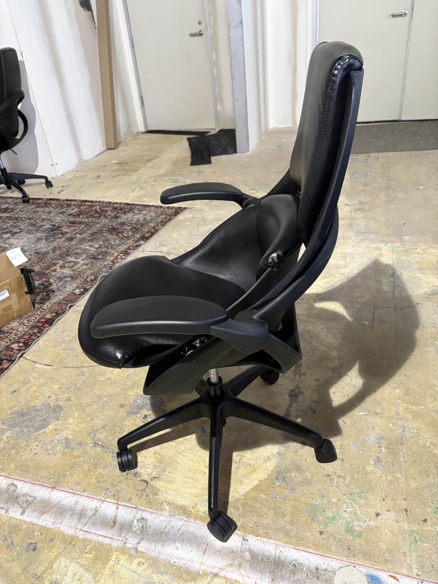 Office chairs For sale - 20 Available