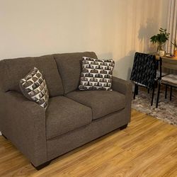 Ashley Furniture Avelton Loveseat