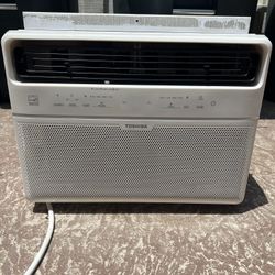 Toshiba 10,000 BTU Window Ac unit 