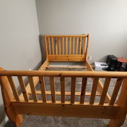 Pine Bed Frame With Dresser