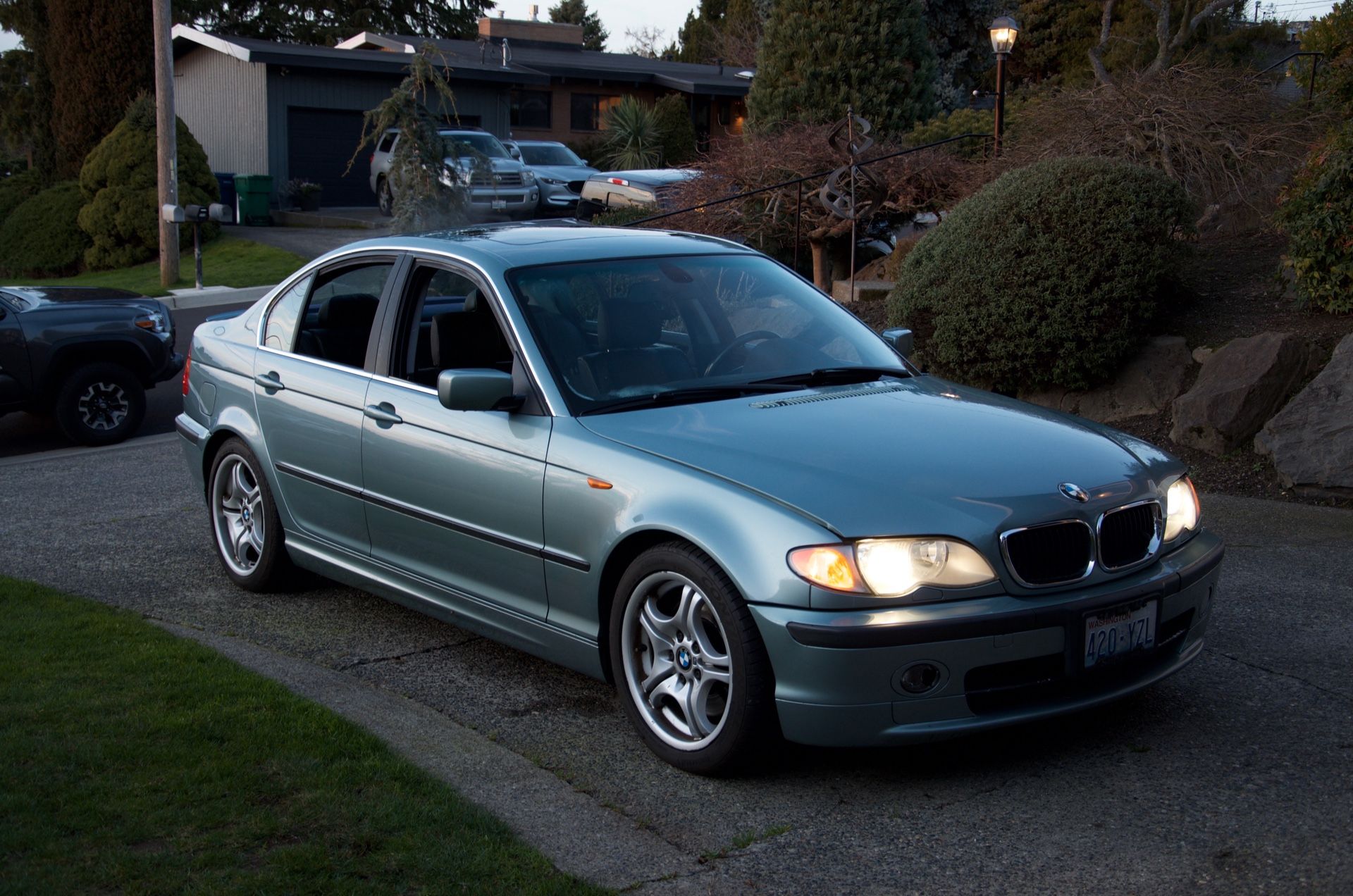 2003 BMW 330i