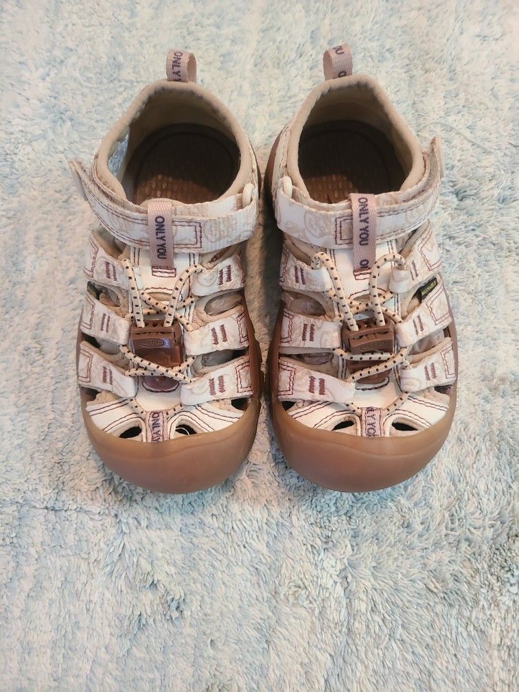 Keen Kids Newport H2 CLOSED TOE WATER SANDAL SMOKEY