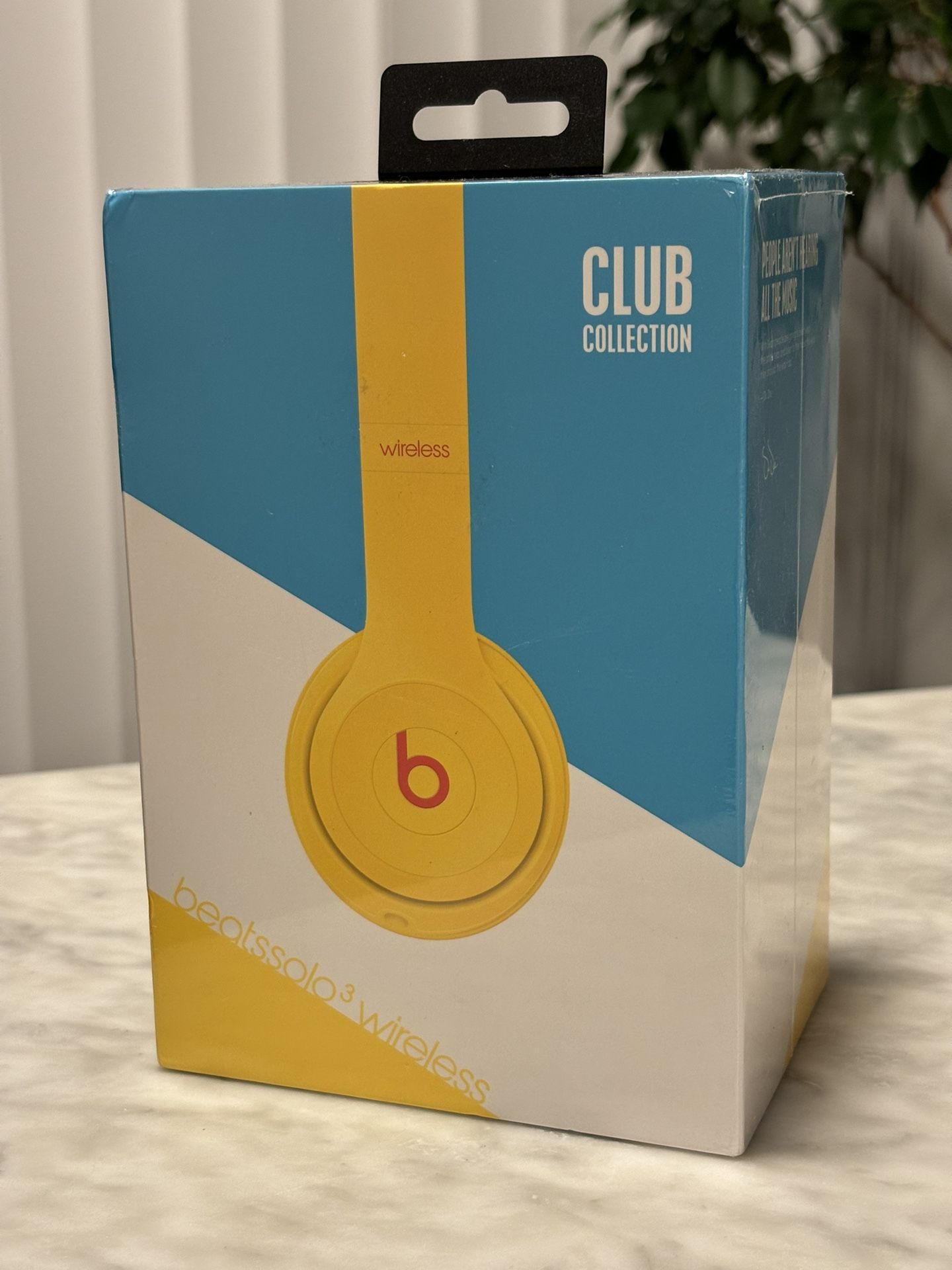 Beats Solo3 Wireless On-Ear Headphones - Club Yellow