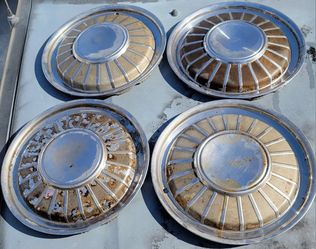 VINTAGE WHEEL COVERS