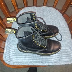 Dr. Martens 1460 Boots with Brass Eyelets. Great condition. Size [5