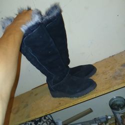 Size 8 UGG Boots