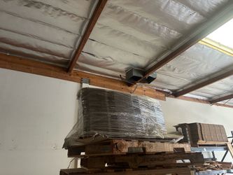 Shipping boxes and display boxes