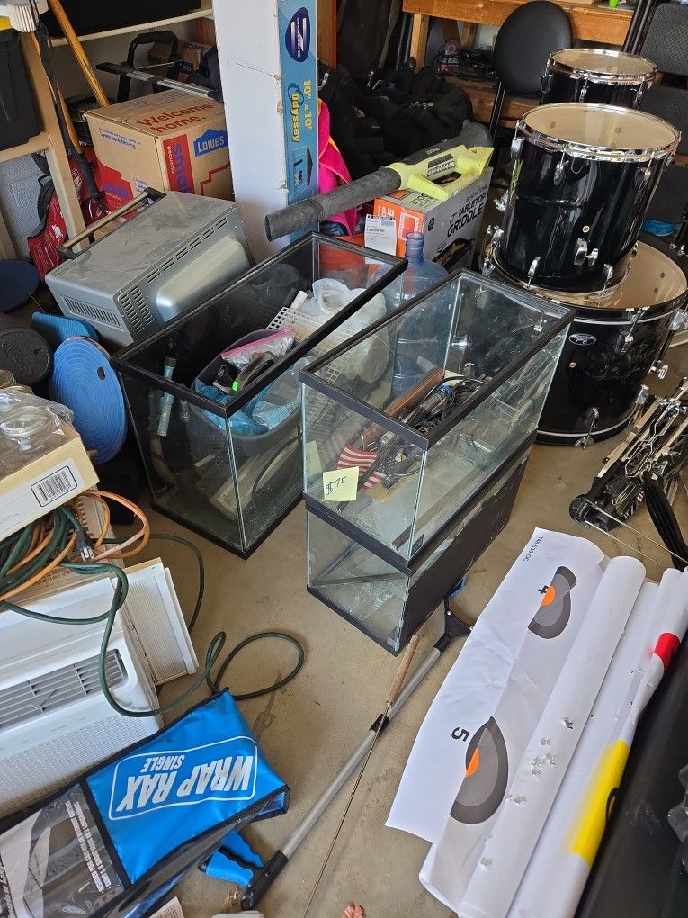 Fish Tanks and Pumps, Lighting