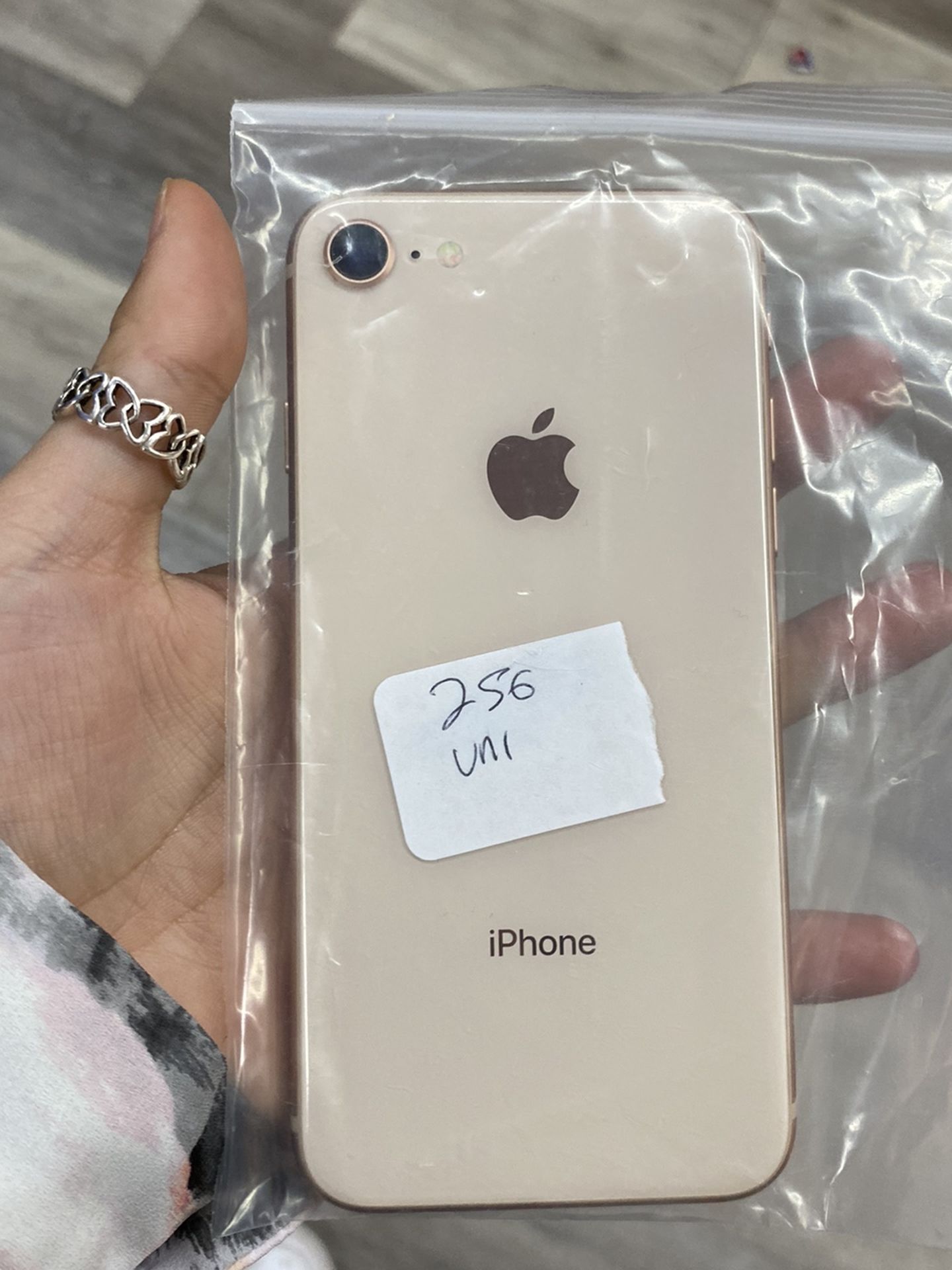iPhone 8 Factory Unlocked 256gb