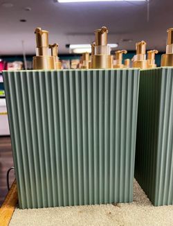 3 Horizon 2-in-1 Pump Bottle Shampoo & conditioner dispenser already split down the middle inside