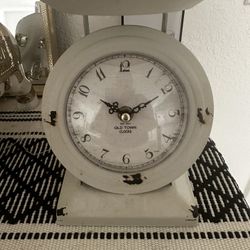 Clock Decoration 