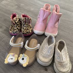 Girl’s Shoes Size 4-6