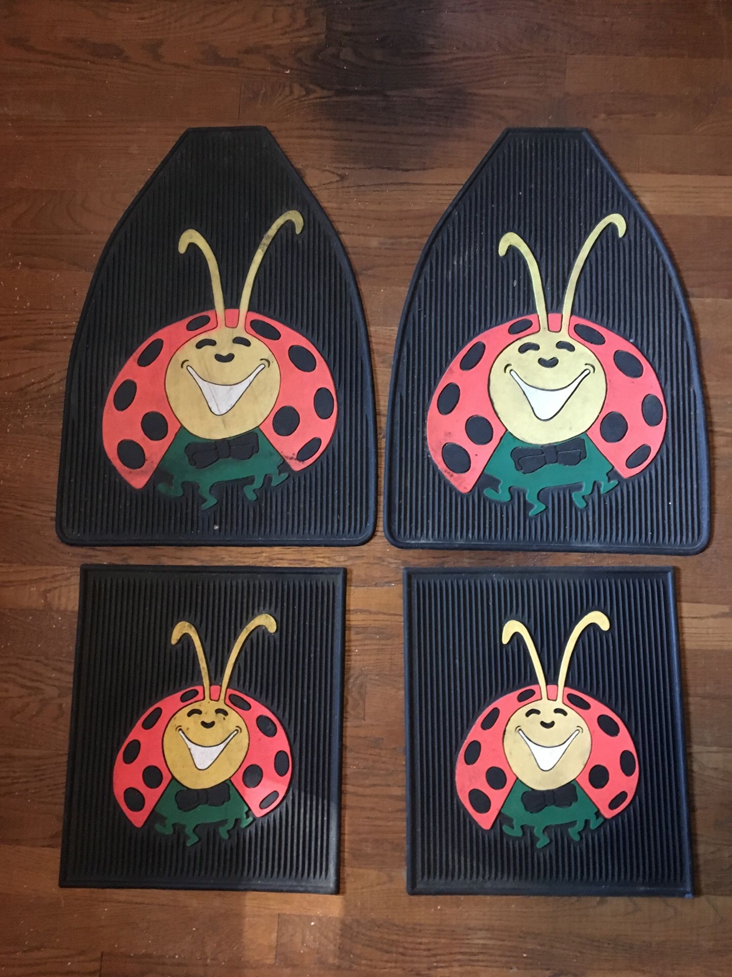 VW Beetle rubber car mats