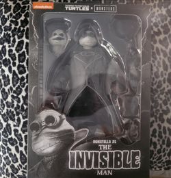 TMNT x Universal Monsters Donatello as The Invisible Man Figure