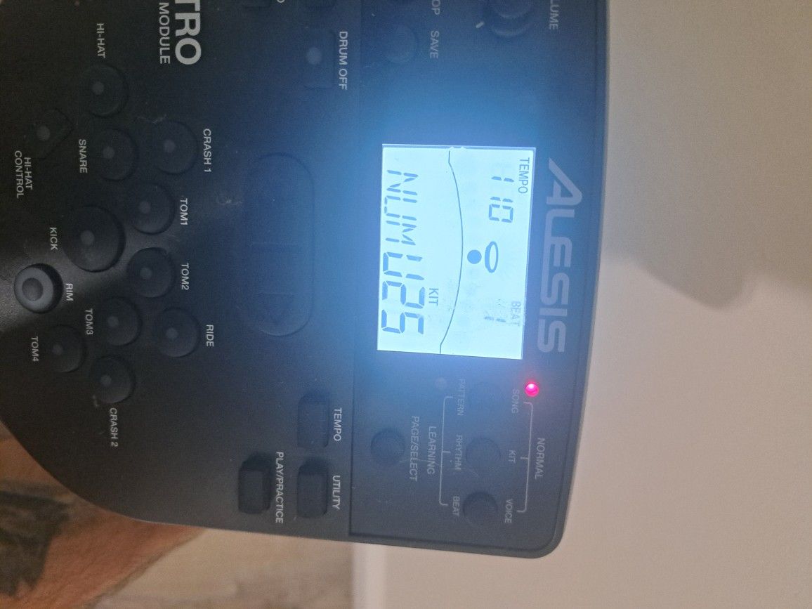 Alesis Nitro Mesh Electronic Drum Set