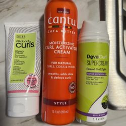Curly Hair Cream, Curl Activator, Super Cream Hair Products. . 