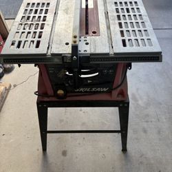 Skilsaw 10" table saw
