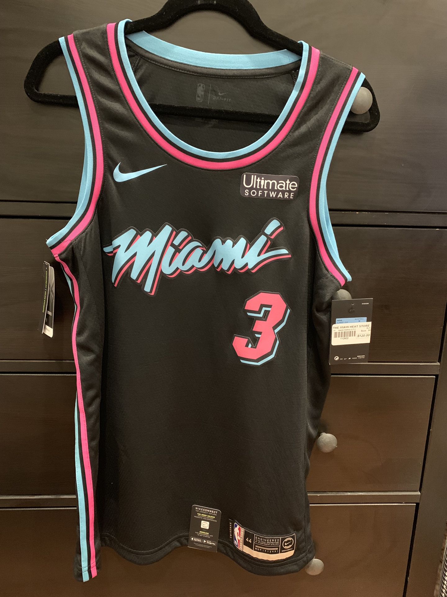 Dwyane Wade Miami Heat Nike Black Vice Nights Jersey for Sale in Miami  Beach, FL - OfferUp