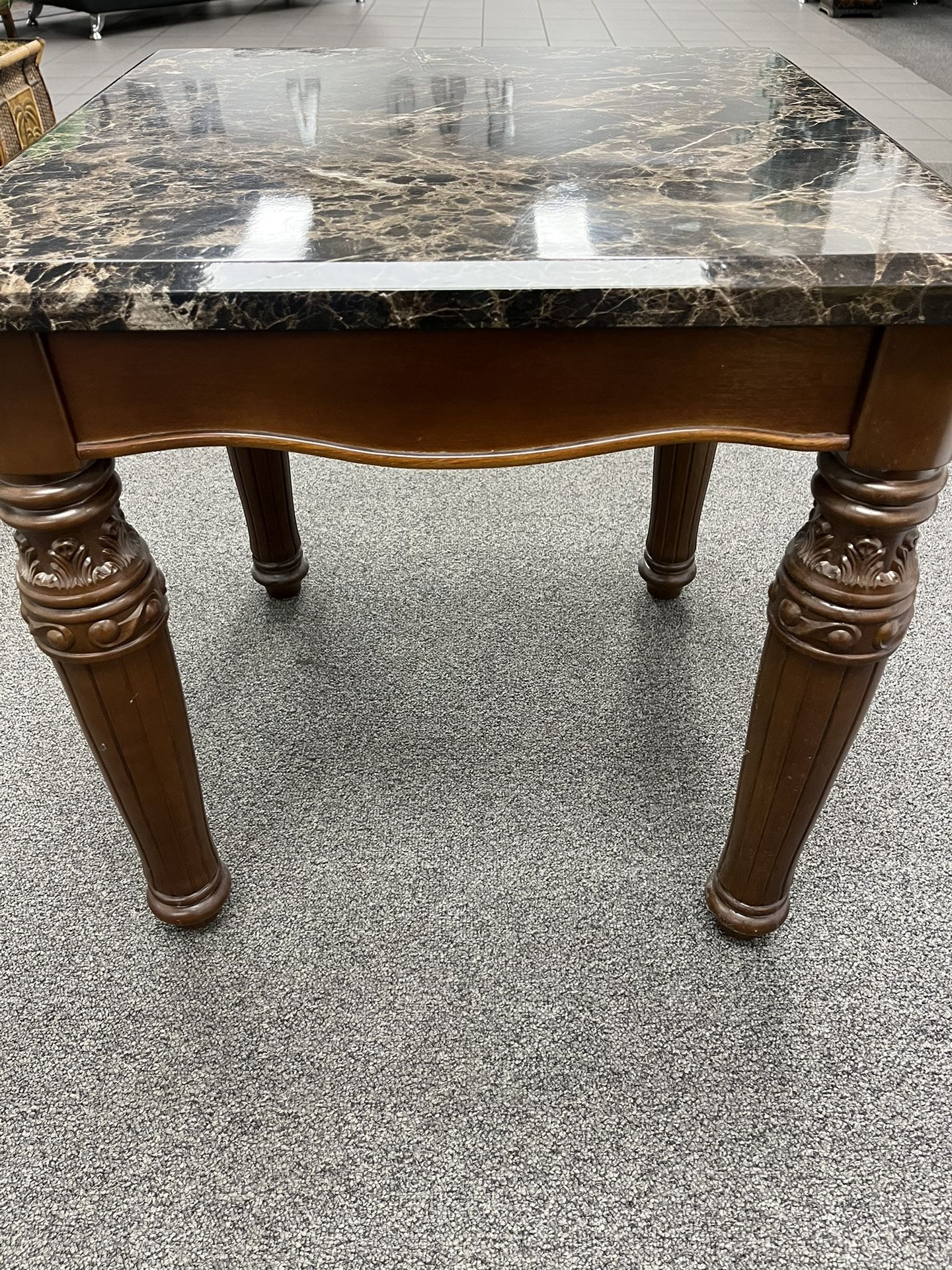 Marble Dinning Table With 4 Chairs