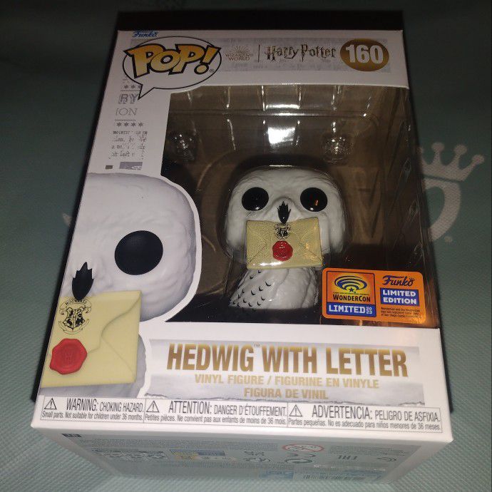 Hedwig With Letter Harry Potter Funko POP! Official WonderCon