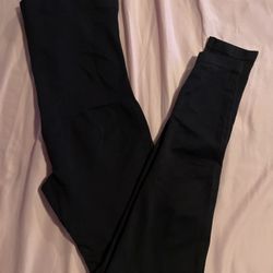 Woman’s Black Large Leggings