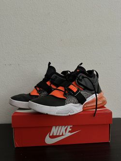 Nike Air Force 270 Safari