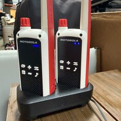 Motorola Talkabout T478 Two-Way Radios - 35 Mile Range - Red Cross Edition