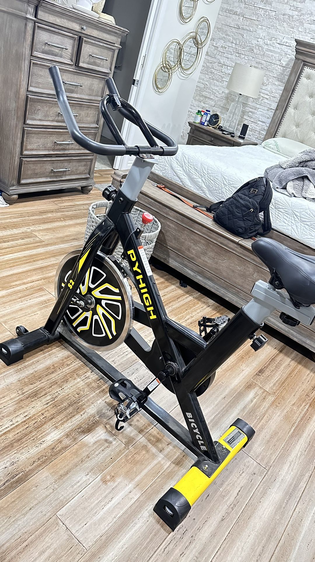 Pyhigh Exercise Bike for Sale in Gardena, CA OfferUp