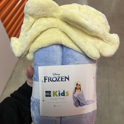 Frozen Elsa Hooded Fleece Blanket