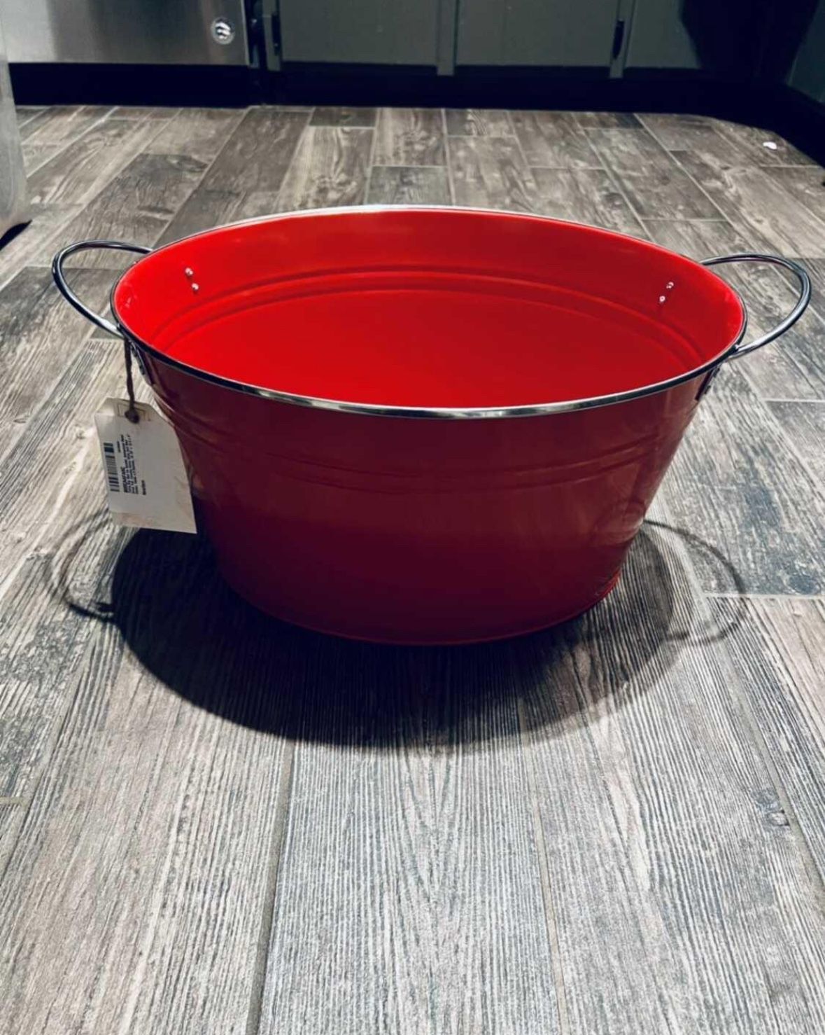 New Red 4.5 Gallon Ice Bucket