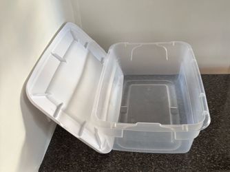 Plastic clear box