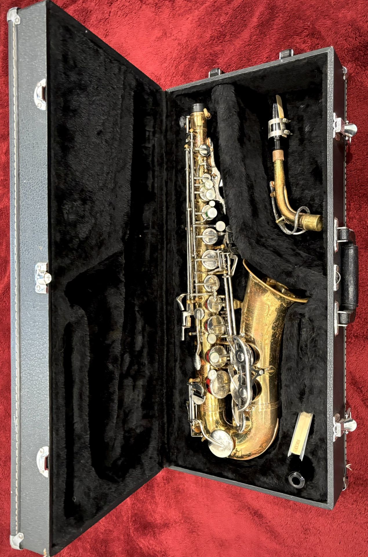 Selmer Bundy II Alto Saxphone + New Case