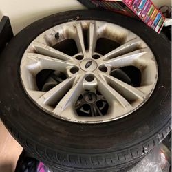 Ford Taurus rims and tires
